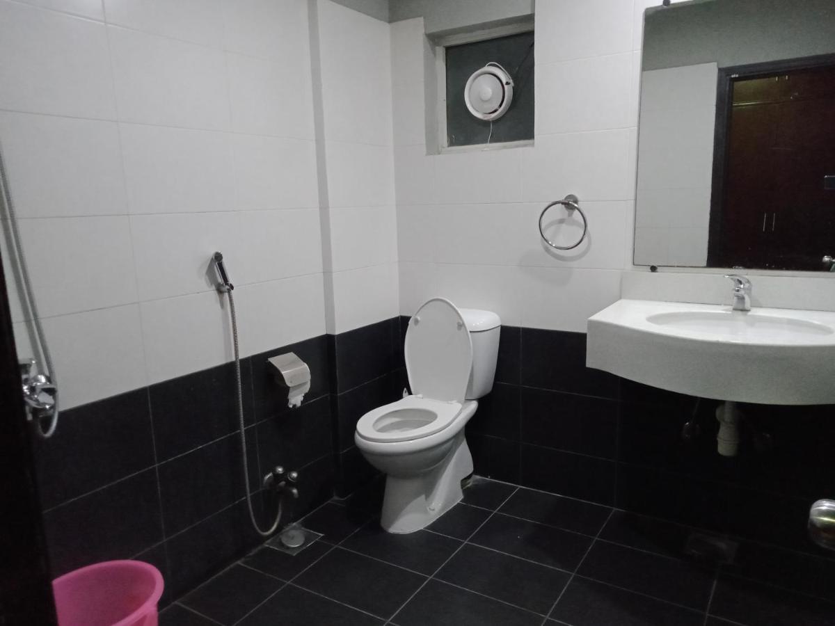 Hira Guest House Карачі Екстер'єр фото