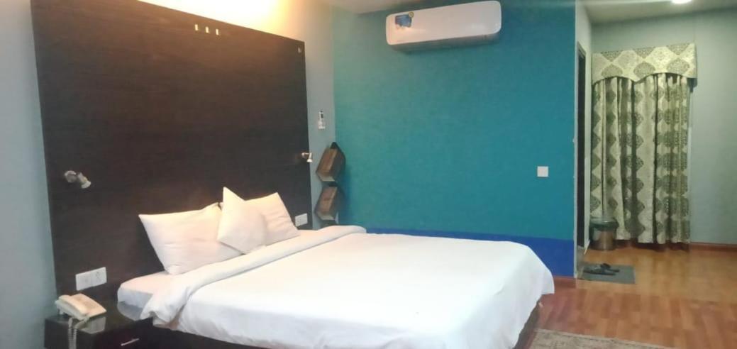 Hira Guest House Карачі Екстер'єр фото