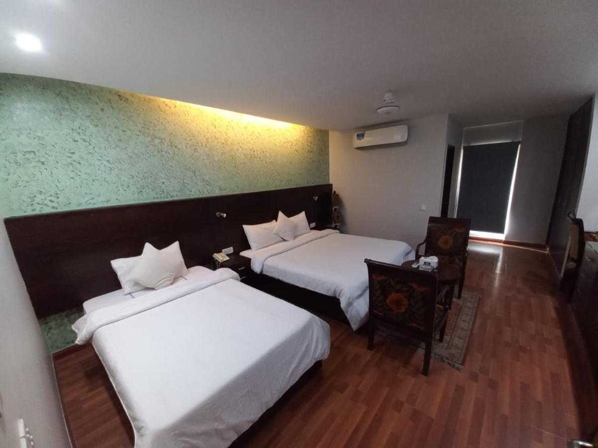 Hira Guest House Карачі Екстер'єр фото